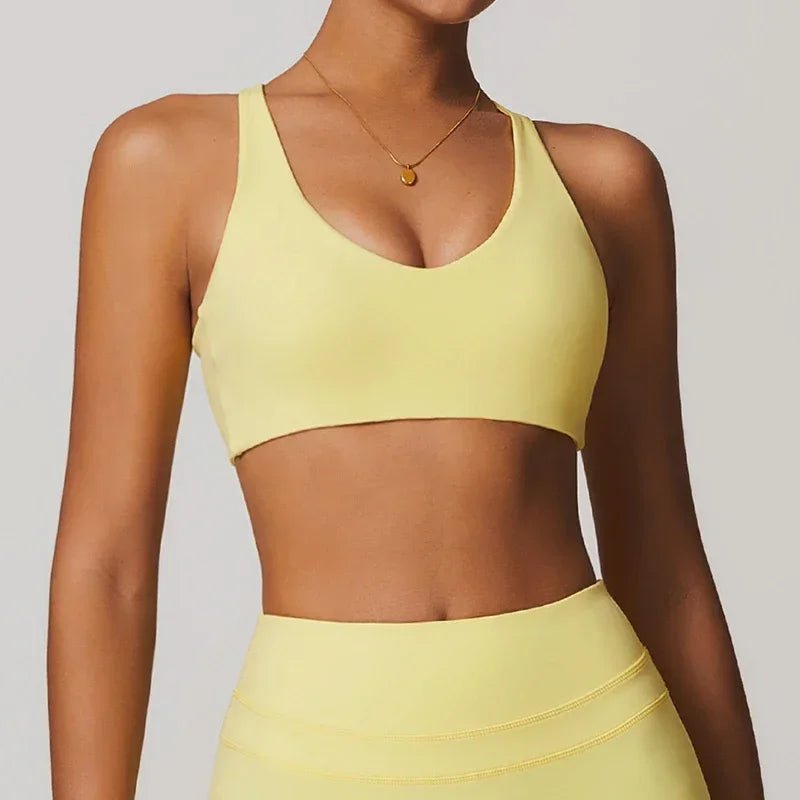 Light Wear Women’s Gym Top – Comfort, Support and Performance