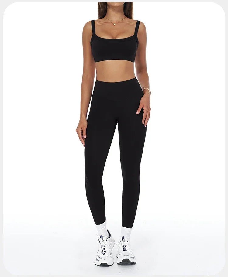 Light Wear Women’s Gym Set – Leggings and Top for Training